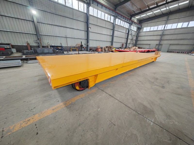 KPX-40T Kereta Api Listrik