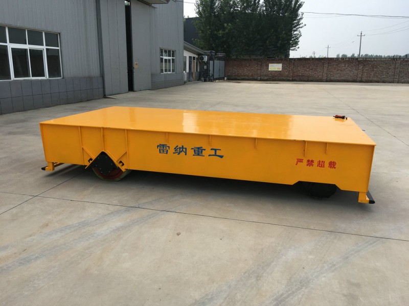 Motor Bergerak 60T Electric Trackless Transfer Wagon